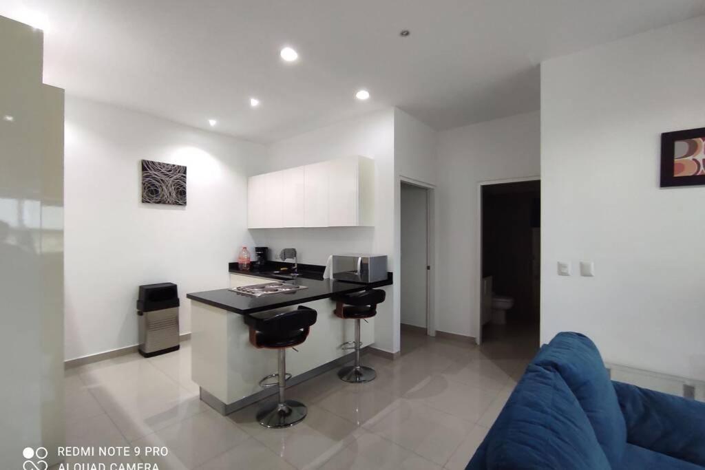 Apartamento Excelente Departamento Con Vista Parcial Al Mar, Frente Al Malecon, Alberca Y Gimnacio Mazatlán Exterior foto